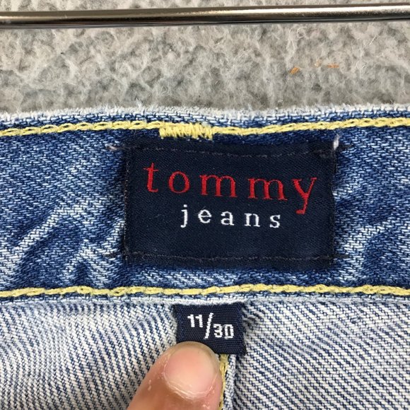 Vintage Tommy Hilfiger Jeans Women's 11/30 Flag Patch High Rise Mom Denim - Picture 3 of 10